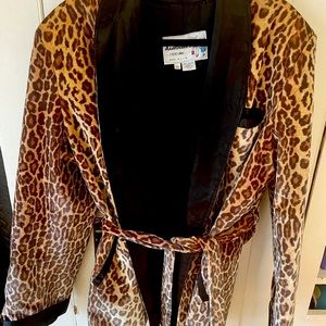 Vintage leopard print Aardvark smoking jacket.